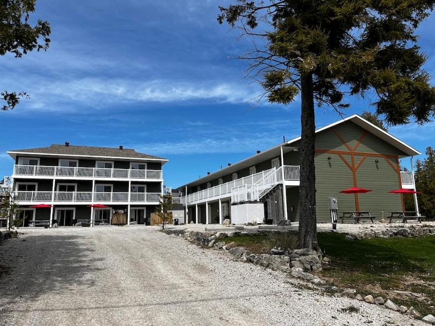 Escarpment Heights Motel Tobermory Exterior foto